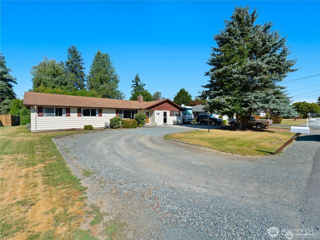 1205 S Walnut Street, Burlington, WA 98233