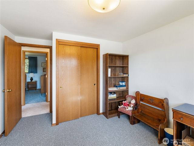 1205 S Walnut Street, Burlington, WA 98233