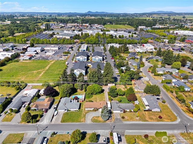 1205 S Walnut Street, Burlington, WA 98233
