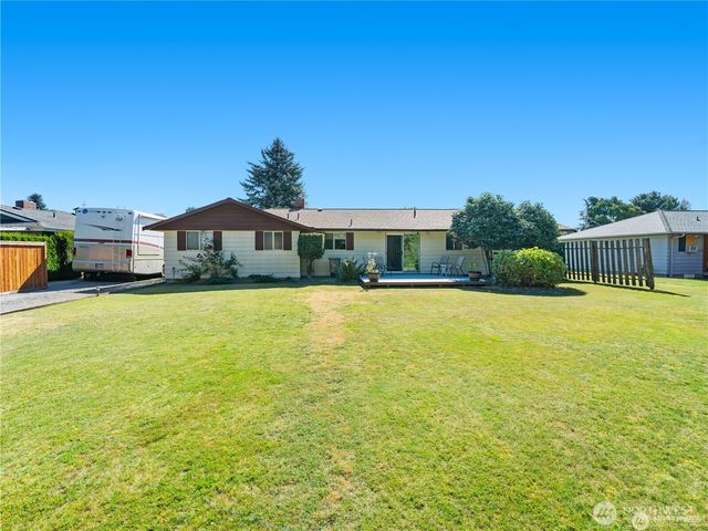 1205 S Walnut Street, Burlington, WA 98233