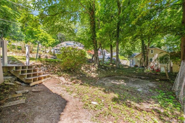 361 Lake Drive, Lake Peekskill, NY 10537