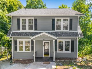 361 Lake Drive, Lake Peekskill, NY 10537