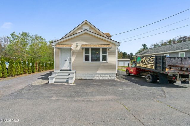 3041 Hamburg Street, Rotterdam, NY 12303