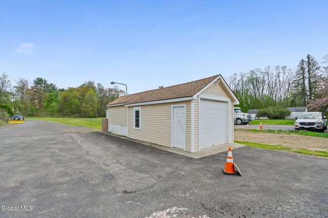 3041 Hamburg Street, Rotterdam, NY 12303