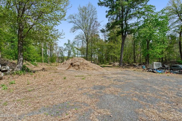 3041 Hamburg Street, Rotterdam, NY 12303