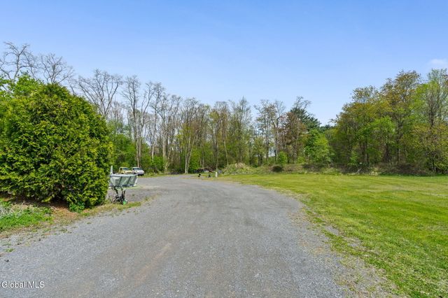 3041 Hamburg Street, Rotterdam, NY 12303