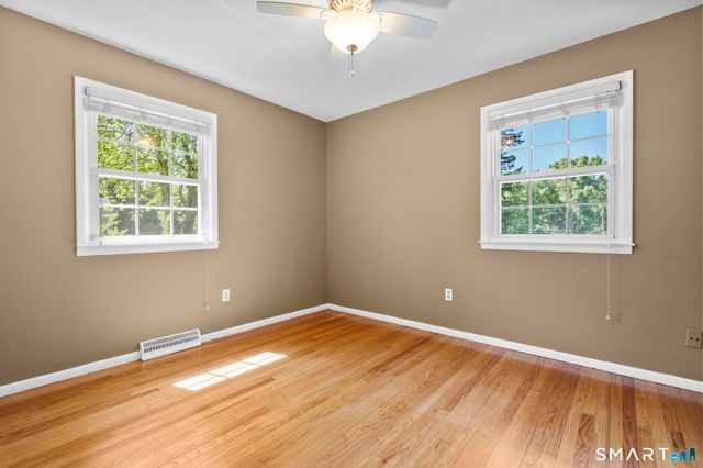 7 Winthrop Drive, Shelton, CT 06484