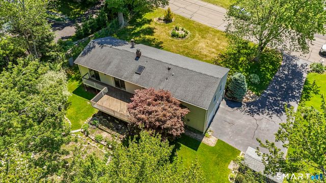 7 Winthrop Drive, Shelton, CT 06484