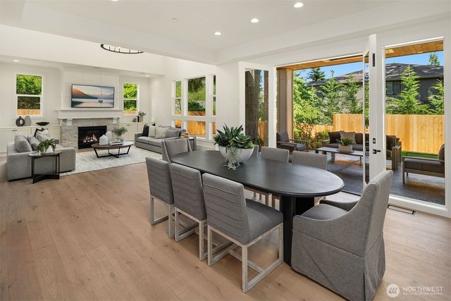 550 166th Avenue NE, Bellevue, WA 98008