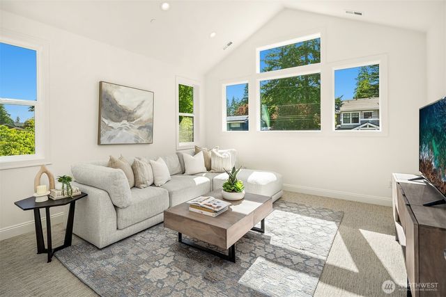 550 166th Avenue NE, Bellevue, WA 98008