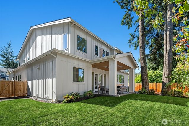 550 166th Avenue NE, Bellevue, WA 98008