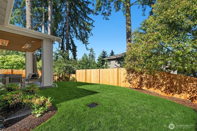 550 166th Avenue NE, Bellevue, WA 98008
