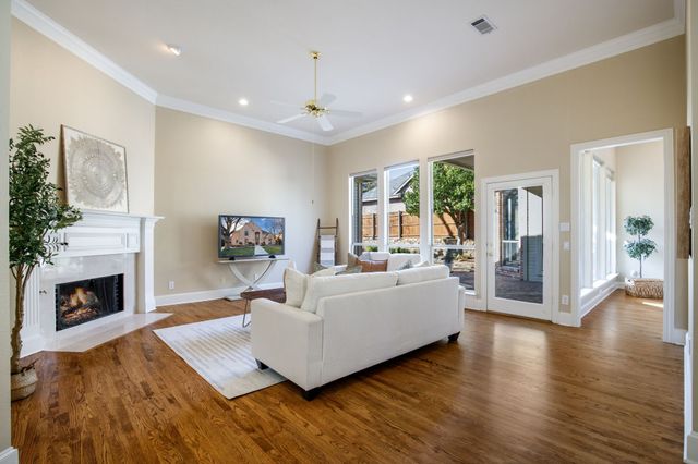 18727 Mapletree Lane, Dallas, TX 75252