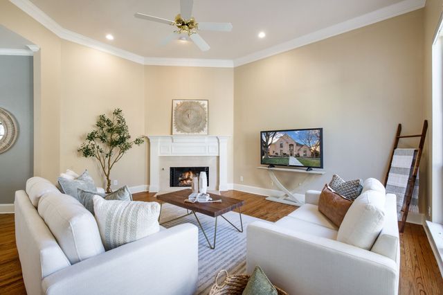 18727 Mapletree Lane, Dallas, TX 75252