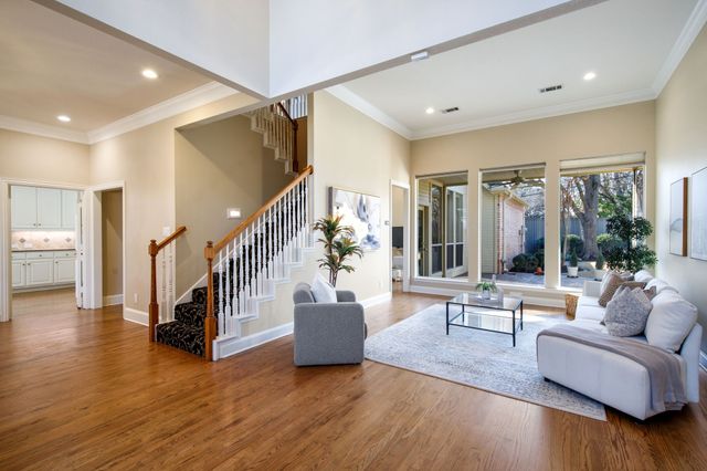 18727 Mapletree Lane, Dallas, TX 75252