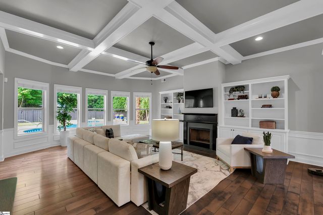5 Bellagio Way, Greer, SC 29651