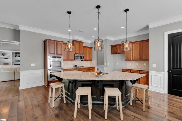 5 Bellagio Way, Greer, SC 29651