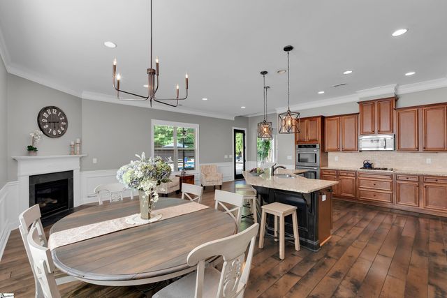 5 Bellagio Way, Greer, SC 29651