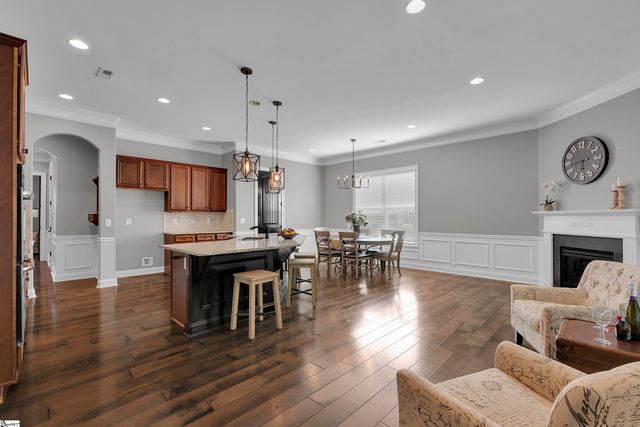 5 Bellagio Way, Greer, SC 29651