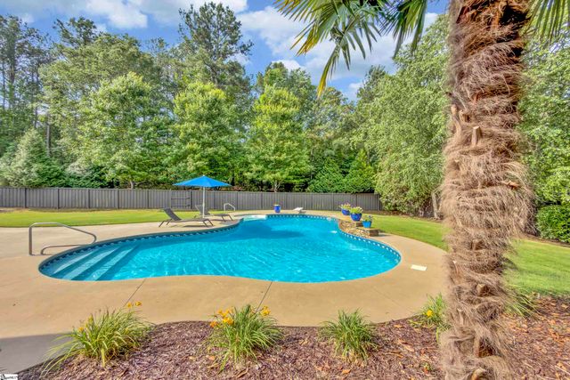 5 Bellagio Way, Greer, SC 29651