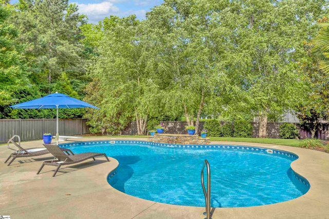 5 Bellagio Way, Greer, SC 29651
