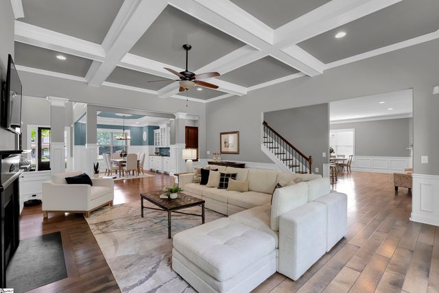 5 Bellagio Way, Greer, SC 29651