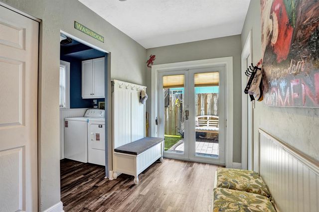 4781 NE 16th Avenue, Oakland Park, FL 33334