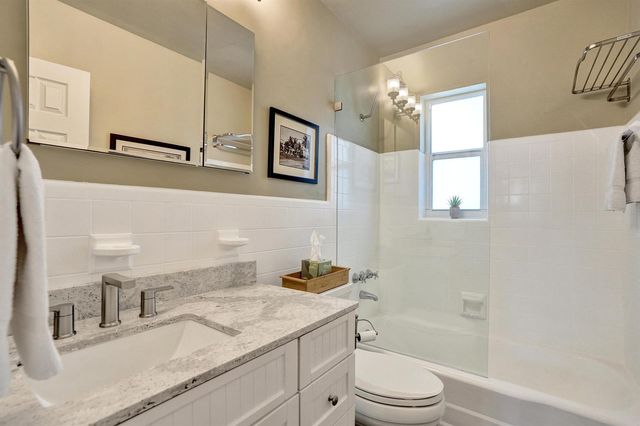 4781 NE 16th Avenue, Oakland Park, FL 33334