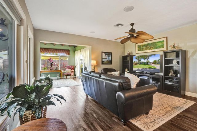 4781 NE 16th Avenue, Oakland Park, FL 33334