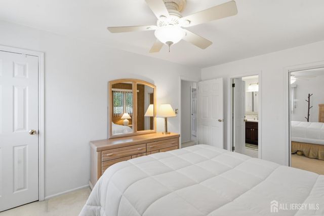 10 Tyroler Court, Edison, NJ 08820