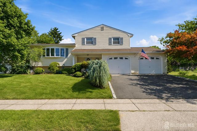 10 Tyroler Court, Edison, NJ 08820