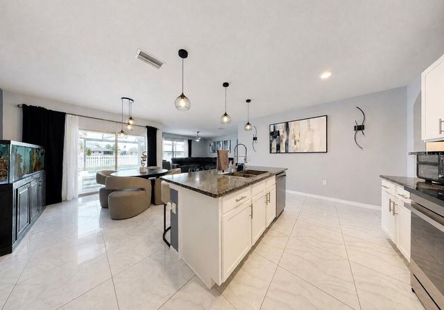 13912 SMILING DAISY PLACE, Riverview, FL 33579