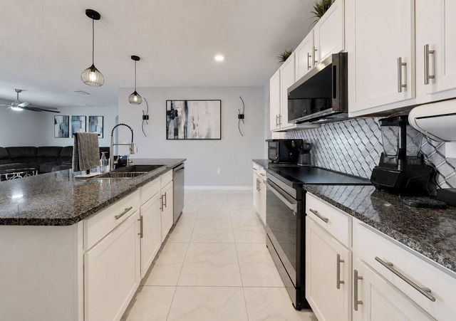 13912 SMILING DAISY PLACE, Riverview, FL 33579