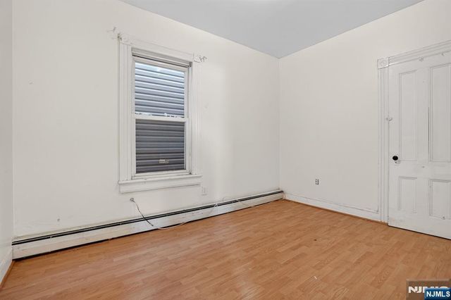 1110 Hampton Place, Elizabeth, NJ 07201