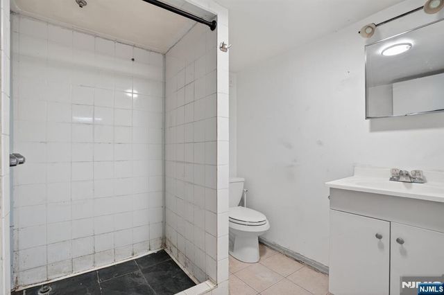 1110 Hampton Place, Elizabeth, NJ 07201