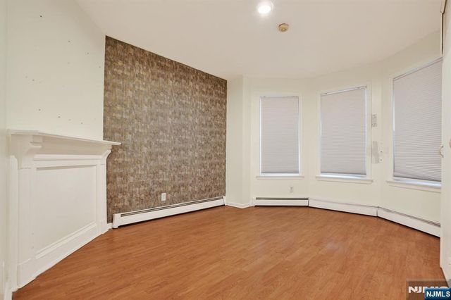 1110 Hampton Place, Elizabeth, NJ 07201