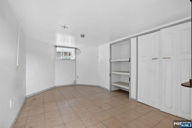 1110 Hampton Place, Elizabeth, NJ 07201