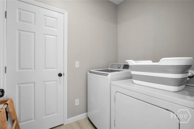 11 E Fairmont Avenue, Savannah, GA 31406