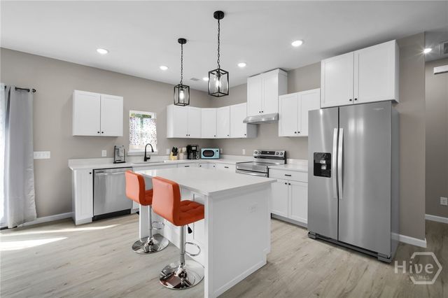 11 E Fairmont Avenue, Savannah, GA 31406