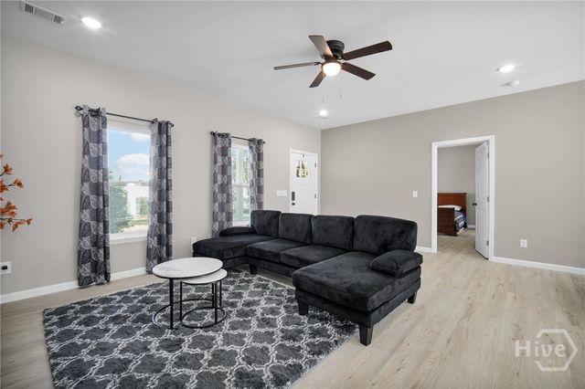 11 E Fairmont Avenue, Savannah, GA 31406