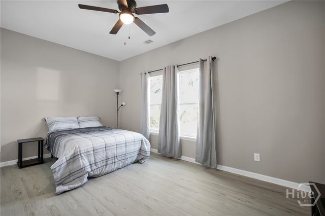 11 E Fairmont Avenue, Savannah, GA 31406