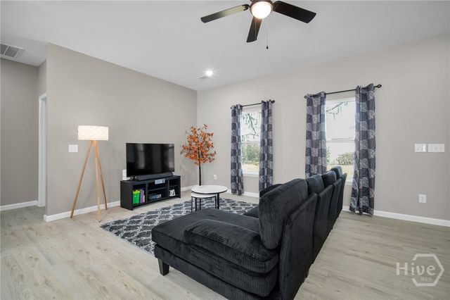 11 E Fairmont Avenue, Savannah, GA 31406