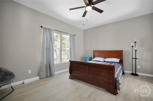 11 E Fairmont Avenue, Savannah, GA 31406