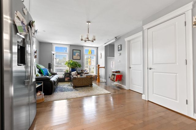 87 Bridge St 2, Salem, MA 01970