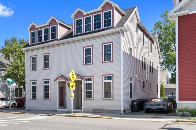 87 Bridge St 2, Salem, MA 01970