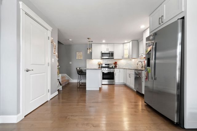 87 Bridge St 2, Salem, MA 01970