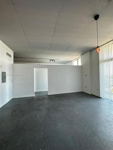 2100 Van Buren St 503, Hollywood, FL 33020