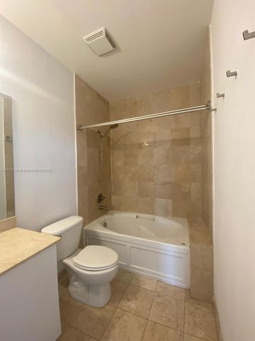 2100 Van Buren St 503, Hollywood, FL 33020