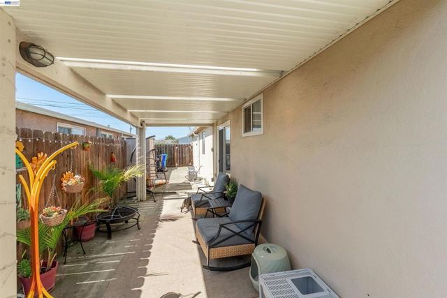 1218 Ottawa Ave, San Leandro, CA 94579