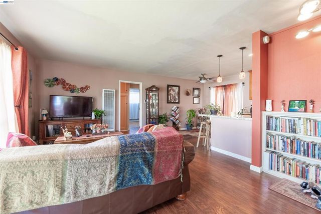 1218 Ottawa Ave, San Leandro, CA 94579